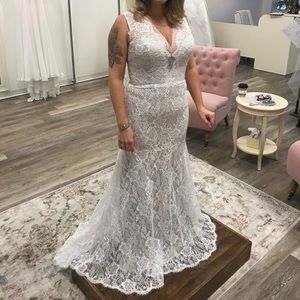 Lis Simon Ina Wedding gown